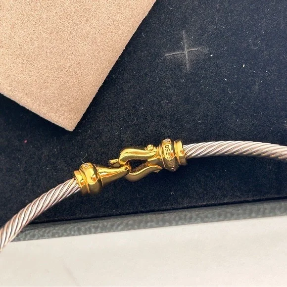 David Yurman Silver Bracelet with Gold Clasp - Picture 3 of 4